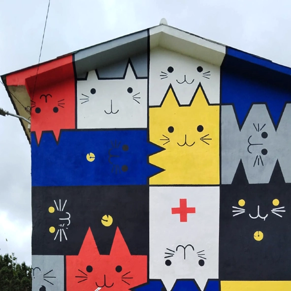 nosotros, pared lateral del refugio